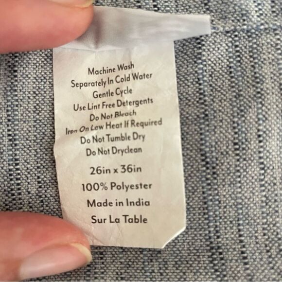 Sur La Table Light Blue Tie Marled Apron OSFM Big Pockets NWOT - Picture 8 of 9